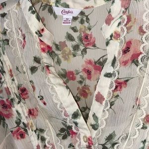 Candie's Short Sleeve Blouse: Ivory Floral Tops